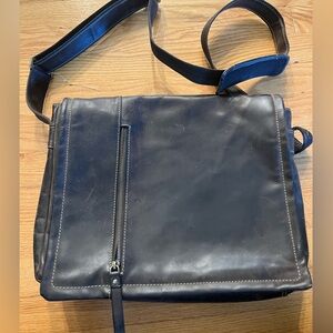 Leather laptop messenger distressed look bag Visconti